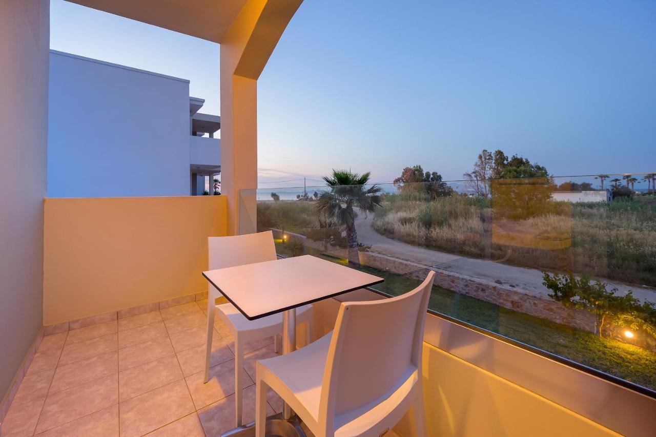Mythos Suites Hotel Tigkaki  Ngoại thất bức ảnh