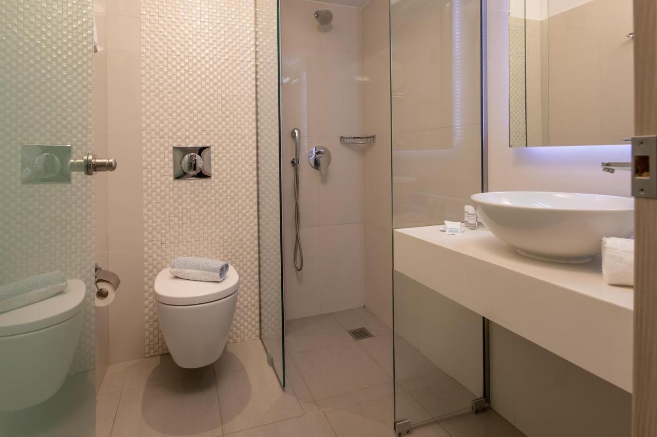 Mythos Suites Hotel Tigkaki  Ngoại thất bức ảnh