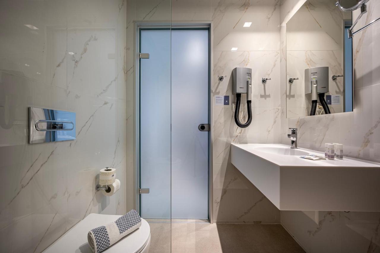 Mythos Suites Hotel Tigkaki  Ngoại thất bức ảnh