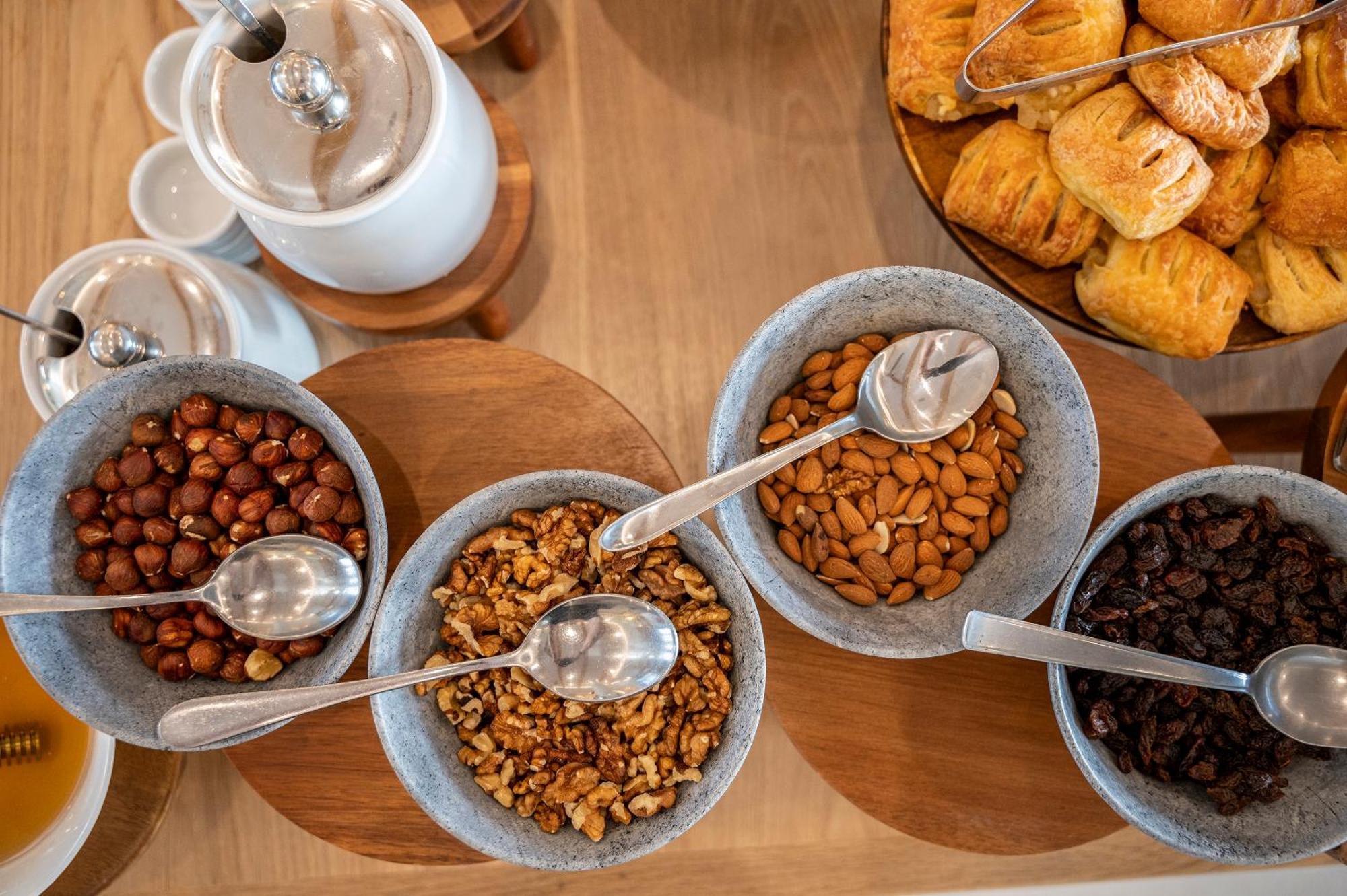 Mythos Suites Hotel Tigkaki  Ngoại thất bức ảnh